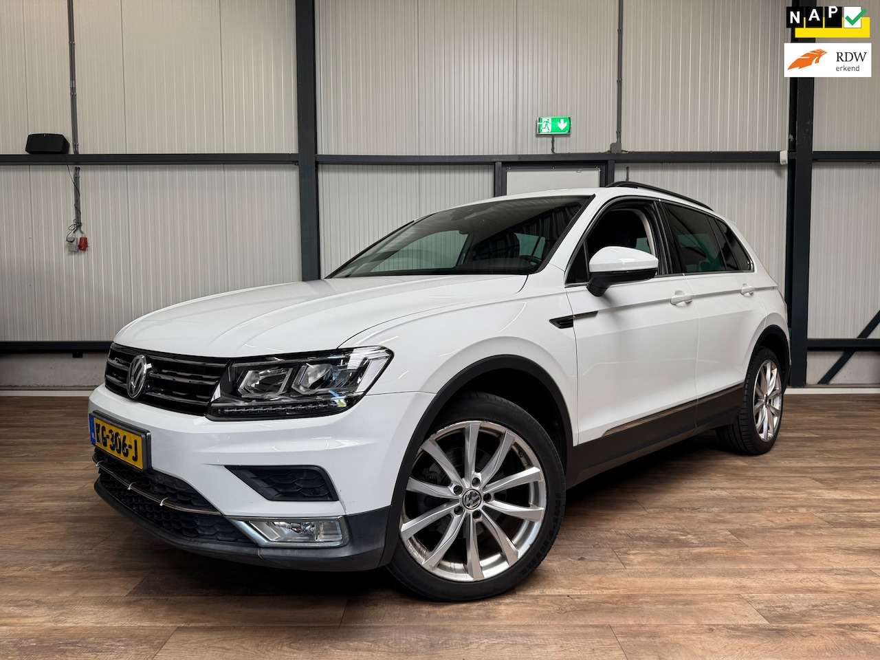 Volkswagen Tiguan - 1.4 TSI Comfortline / CRUISE / NAVI / CLIMA / - AutoWereld.nl
