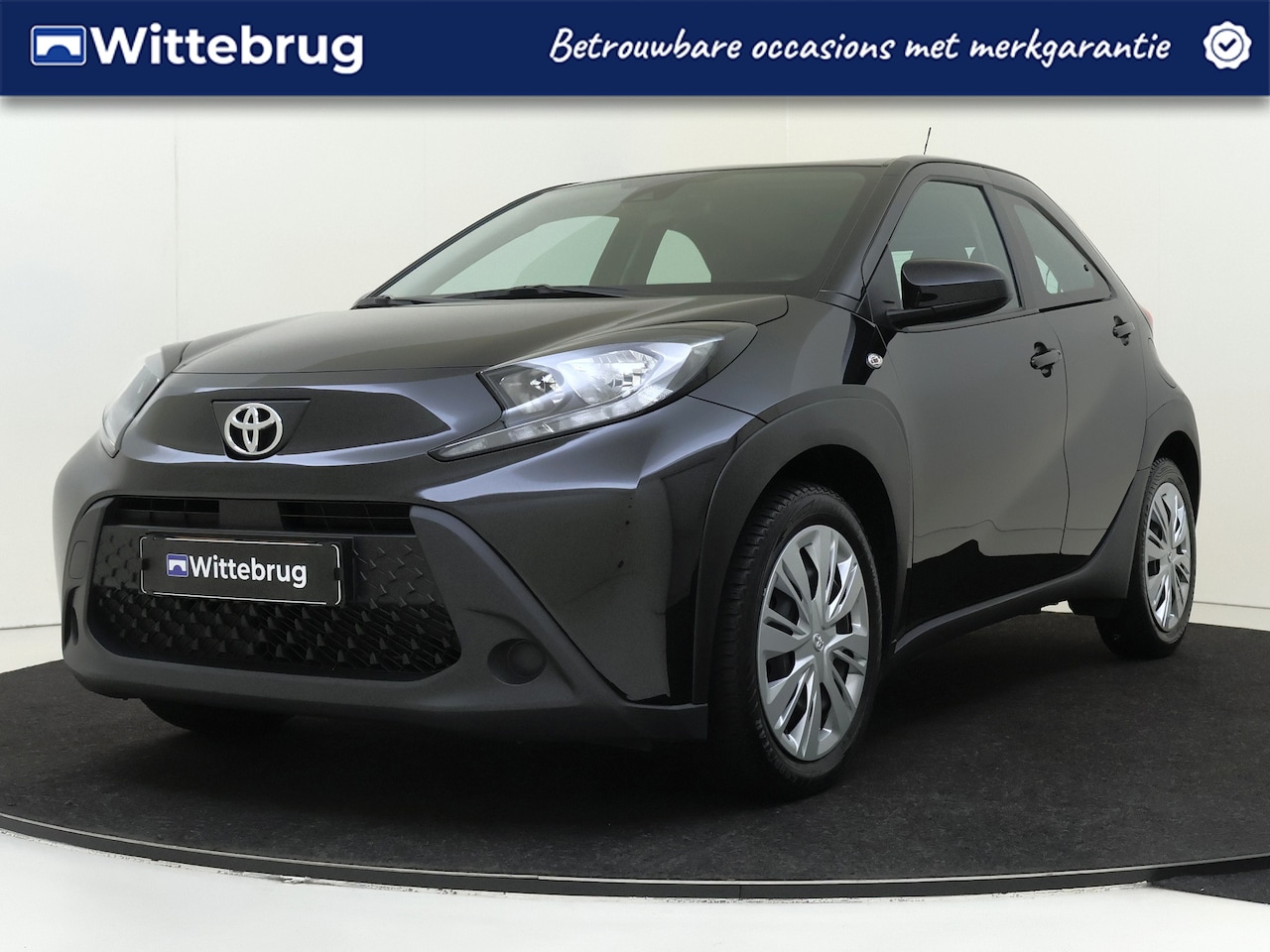 Toyota Aygo X - 1.0 VVT-i MT play 1.0 VVT-i MT Play - AutoWereld.nl