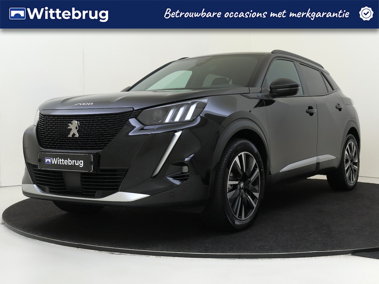 Peugeot e-2008 - EV 136PK GT Pack 50 kWh Keyless | Apple Carplay | Parkeerhulp | Camera | - AutoWereld.nl