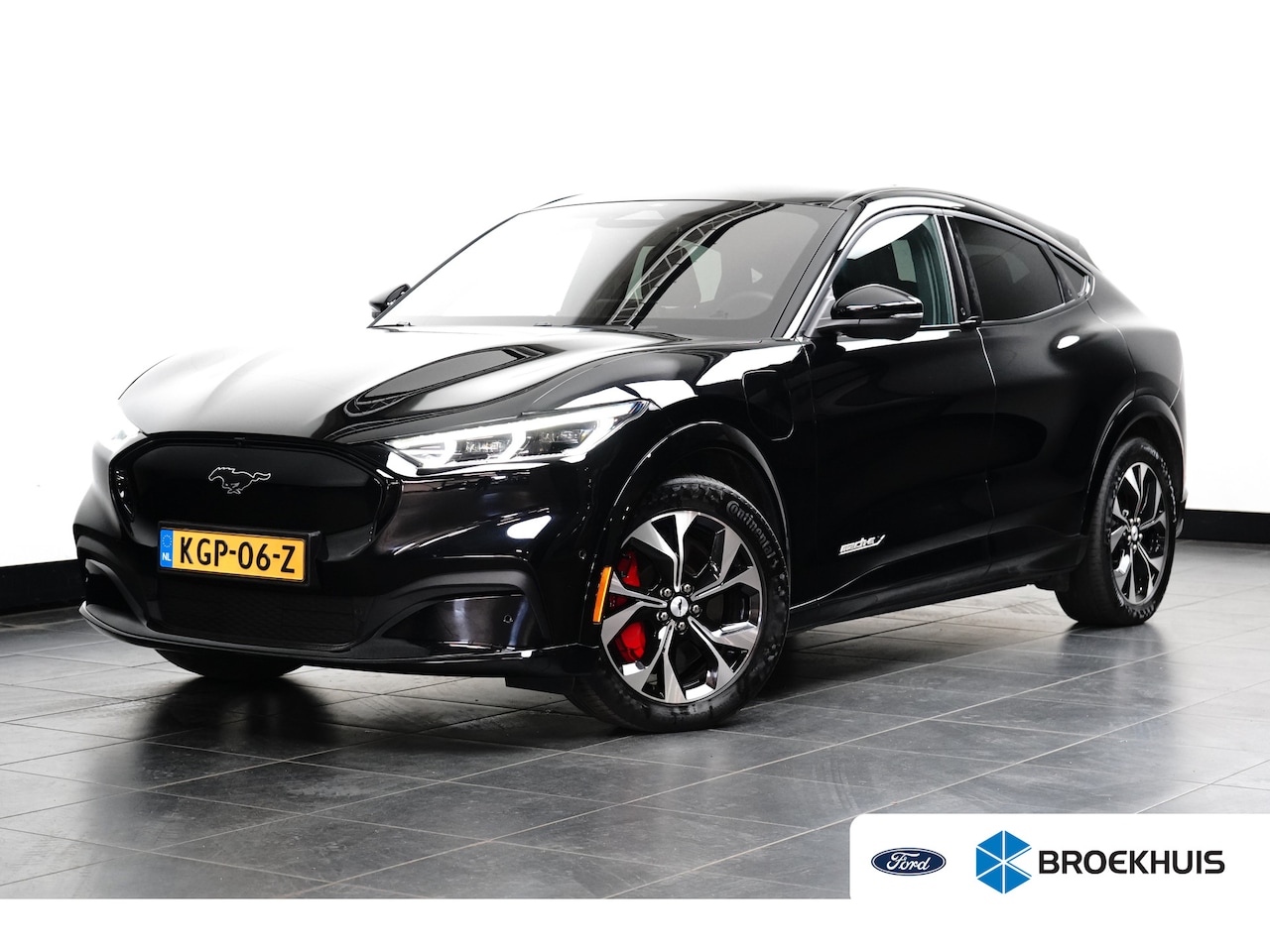 Ford Mustang Mach-E - Extended Premium RWD 98 kWh | Pano-dak | B&O audio | 360 Camera | Elektr. Klep | Standkach - AutoWereld.nl