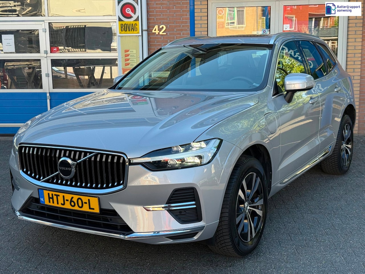 Volvo XC60 - 2.0 T8 Plug-in hybrid AWD Inscription | SOH 96.9% | Vernieuwde interface / Google Auto | P - AutoWereld.nl