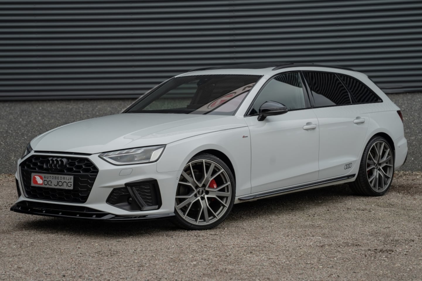 Audi A4 - 40 TFSI S-Line Competition | RS-Stoelen | Pano | Massage | B&O - AutoWereld.nl