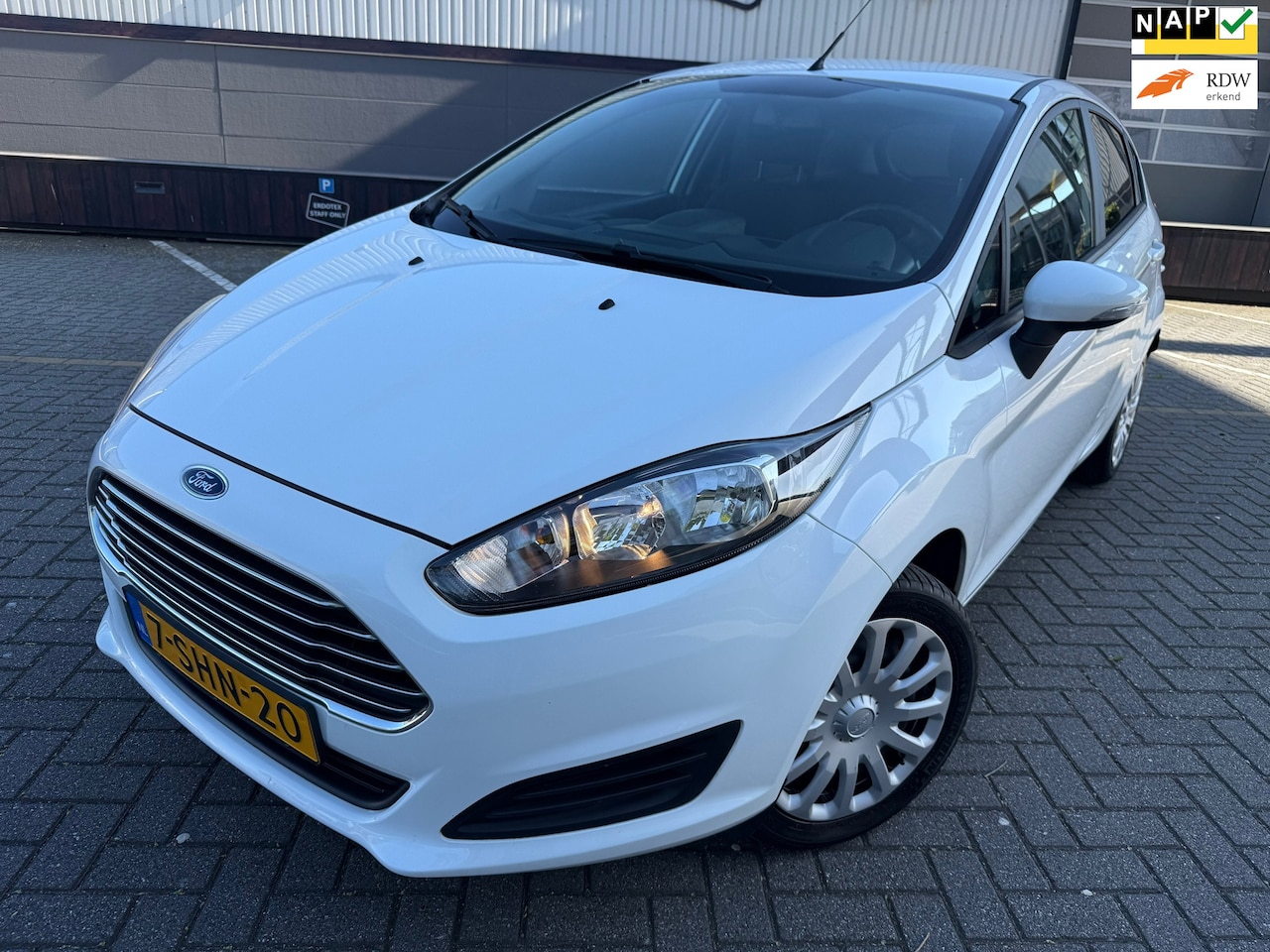 Ford Fiesta - 1.0 Style*AIRCO*NEW APK*NAP*ELKT-RAAM*NAVI*CRUISE - AutoWereld.nl