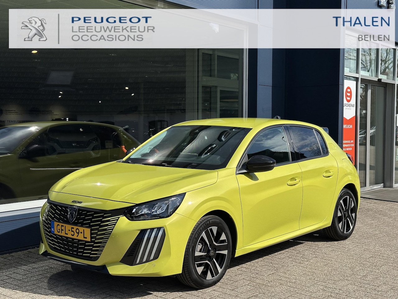 Peugeot 208 - Hybrid 110 PK Allure | Automaat | Slechts 15.400 KM Gereden | Navigatie | Camera | Parkeer - AutoWereld.nl