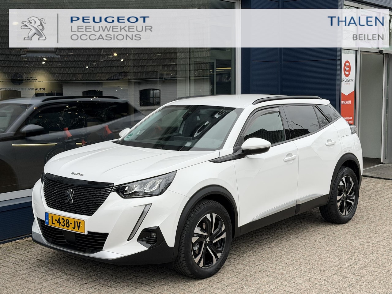 Peugeot 2008 - 1.2 Turbo 100 PK Allure Pack | Trekhaak 1200KG | Hoge Zitpositie | Navigatie | Climate Con - AutoWereld.nl