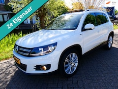 Volkswagen Tiguan - 1.4 TSI R-Line 122pk 2e eig. Clima Navi PDC Pano Xenon