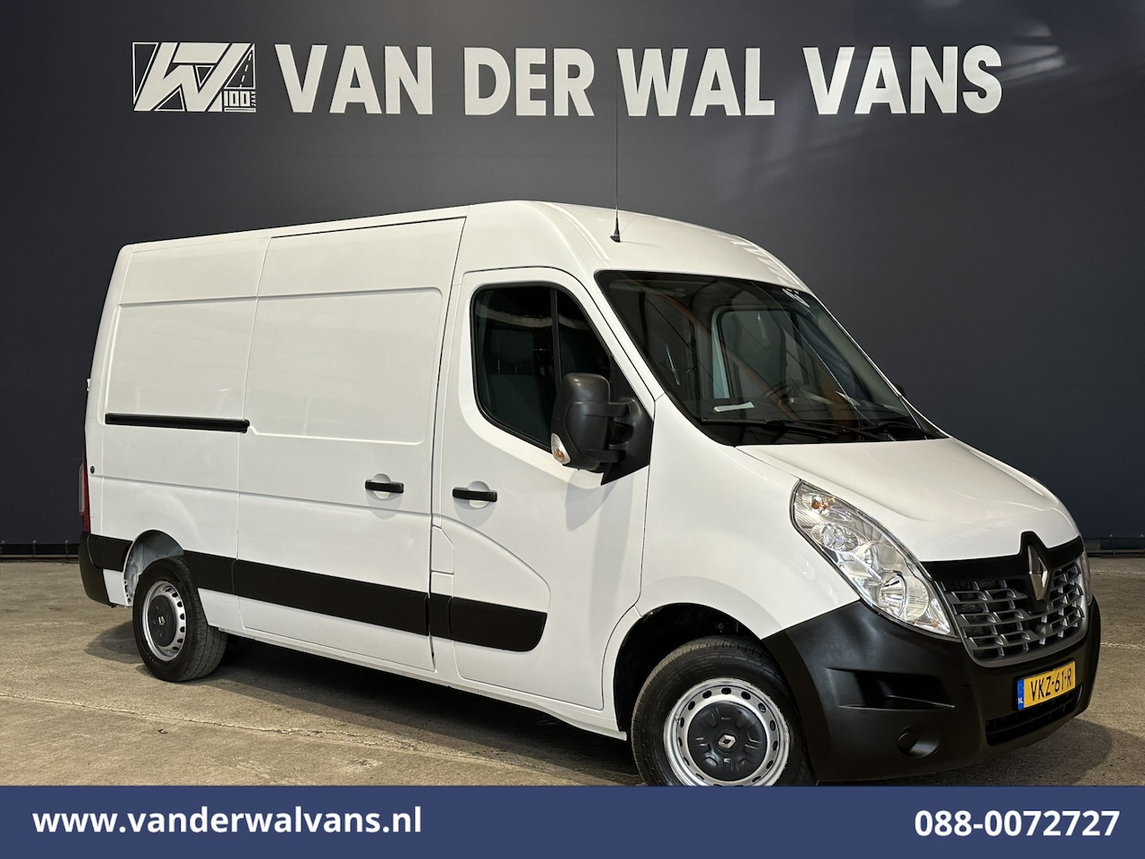 Renault Master - 2.3 dCi 131pk L2H2 Euro6 Airco | 2500kg Trekhaak | Bijrijdersbank Bluetooth telefoonvoorbe - AutoWereld.nl