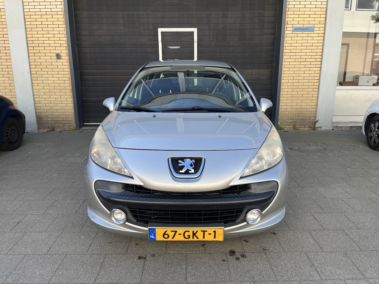 Peugeot 207 - 1.6 VTi XS 1.6 VTi XS - AutoWereld.nl