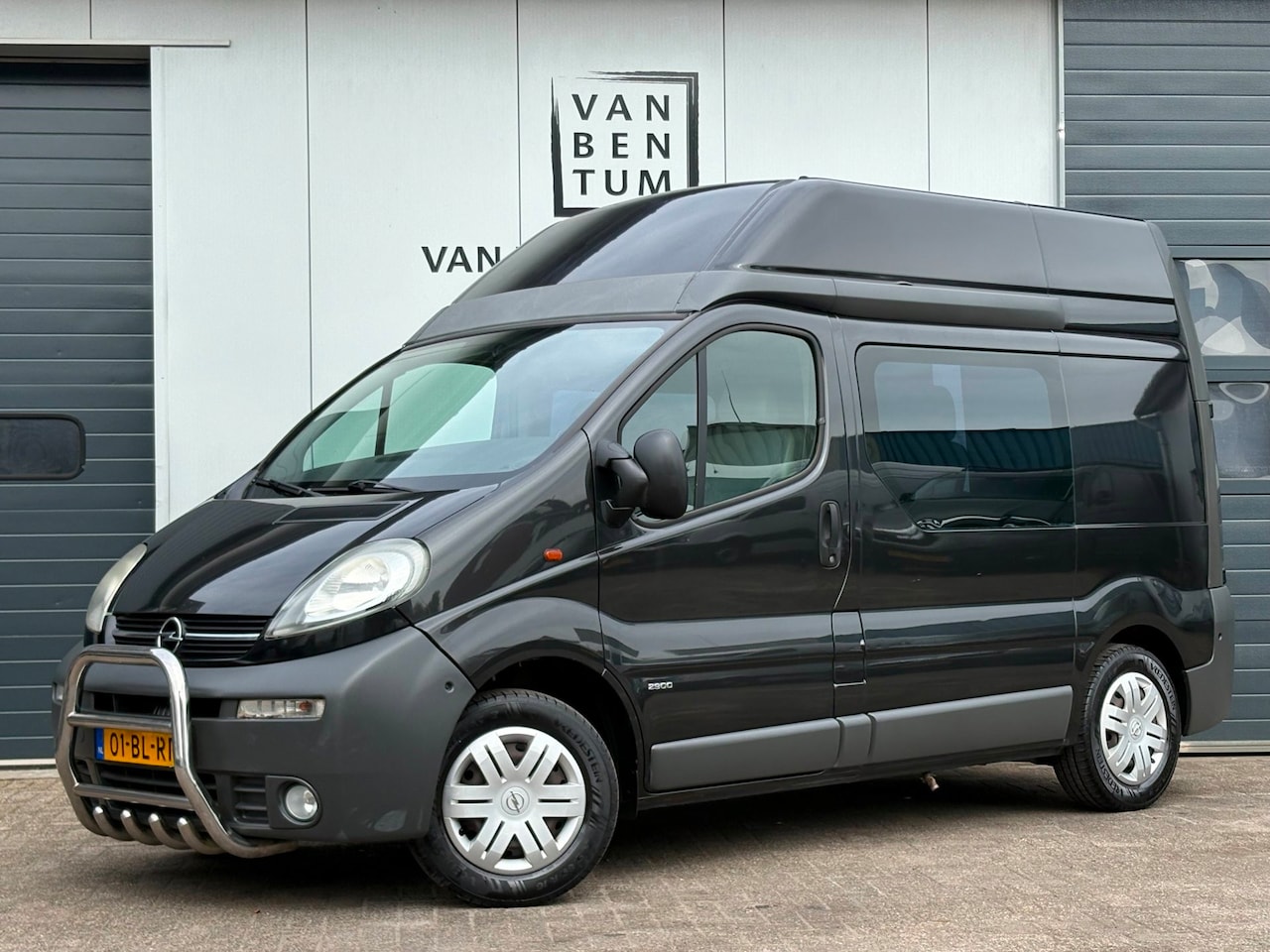 Opel Vivaro - 1.9DTI 101pk L1H2 Airco Cruise ROLSTOELBUS + LIFT - AutoWereld.nl