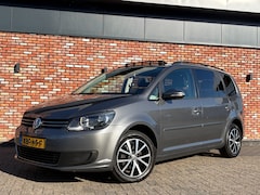 Volkswagen Touran - 1.2 TSI Comfortline BlueMotion Trekhaak Pano Cruise Pdc Voll.Onderhouden
