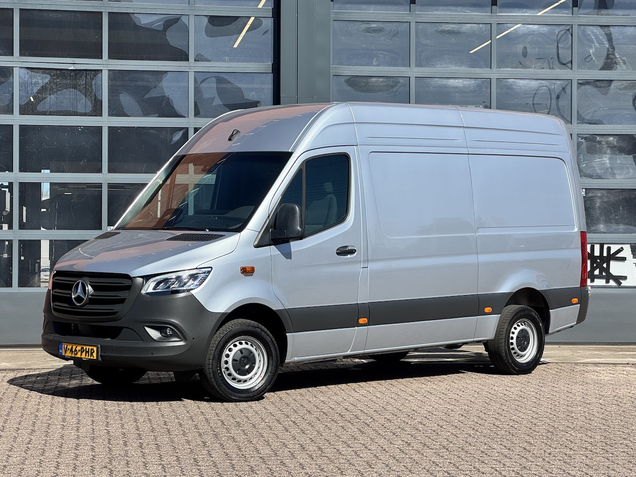 Mercedes-Benz Sprinter - 317 L2H2 | LED | Navi | Cruise | Camera | Certified 24 mnd garantie - AutoWereld.nl