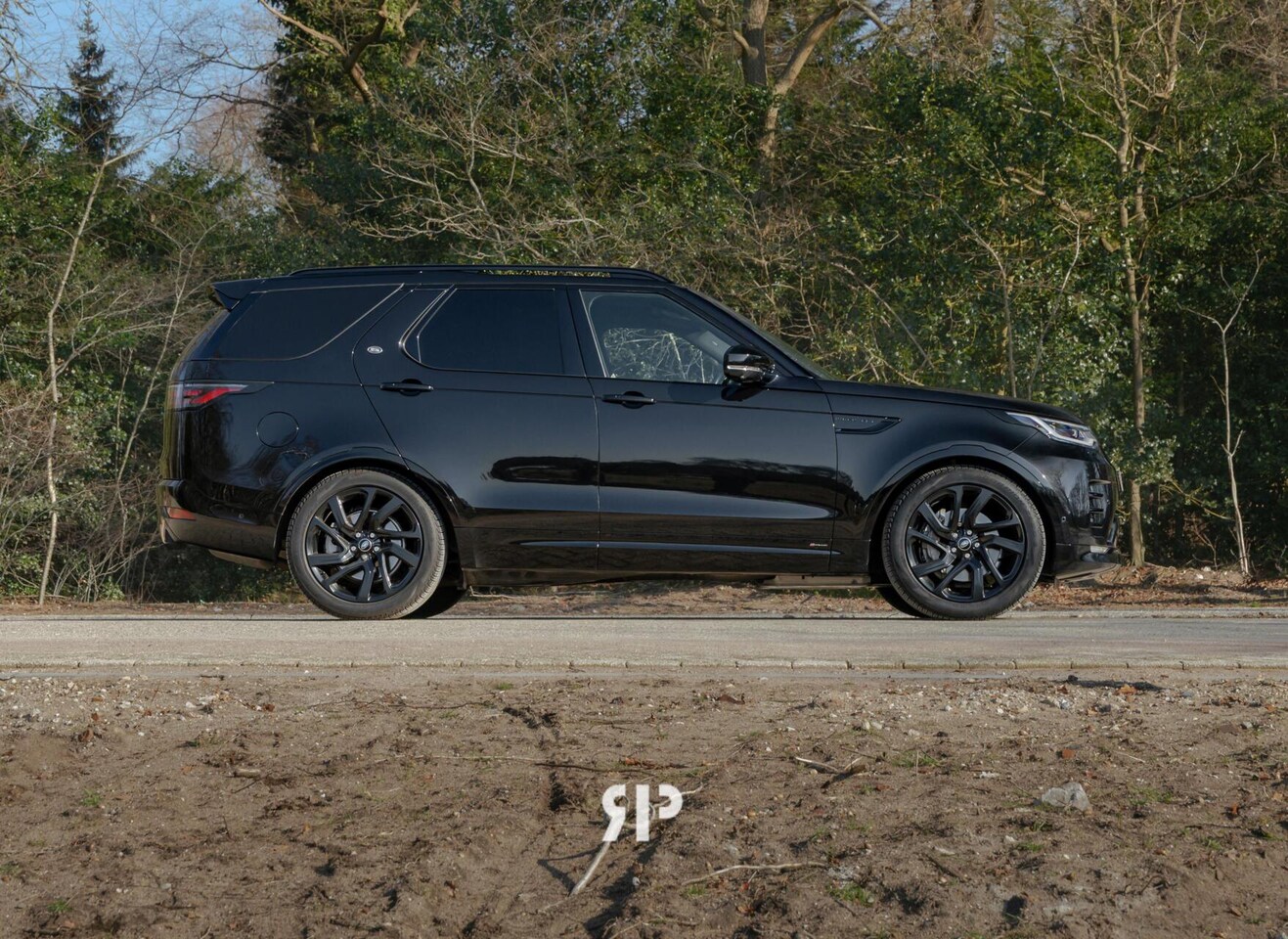 Land Rover Discovery - D300 R-Dynamic SE - AutoWereld.nl