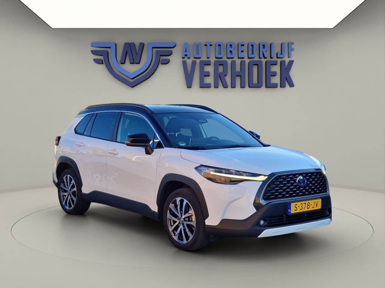 Toyota Corolla Cross - 2.0 High Power Hybrid First Edition Trekhaak - NL Auto - AutoWereld.nl