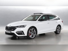 Skoda Octavia Combi - 1.4 TSI RS iV 245pk PHEV Business / Panoramadak / Trekhaak / Head Up / Memory