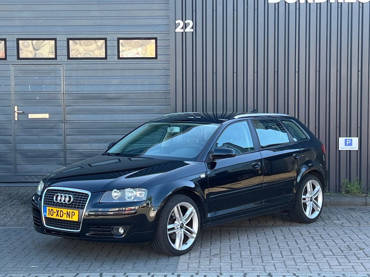 Audi A3 Sportback - 1.8 TFSI Attraction 1.8 TFSI Attraction - AutoWereld.nl
