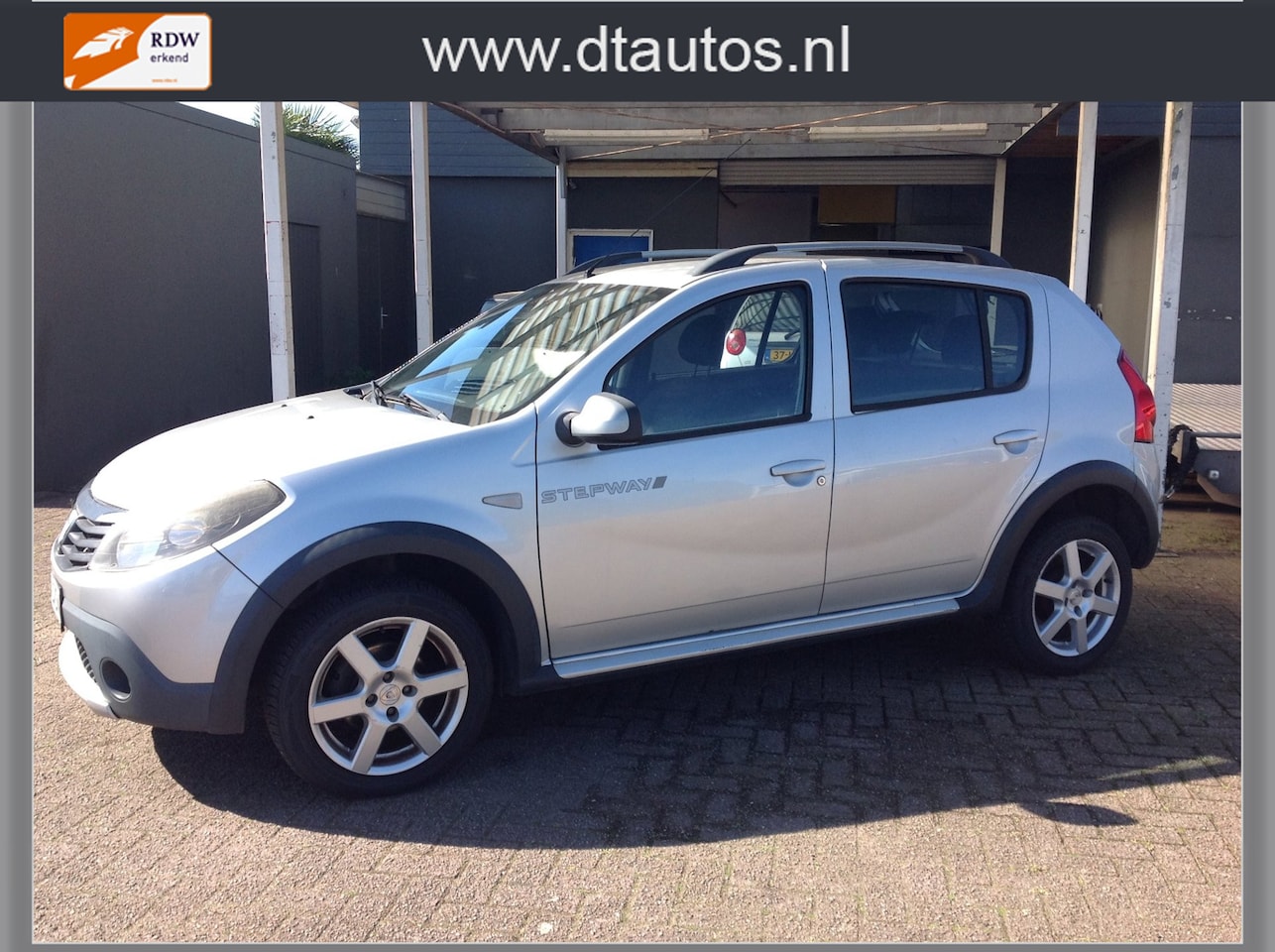 Dacia Sandero Stepway - 1.6 airco nieuwe apk - AutoWereld.nl