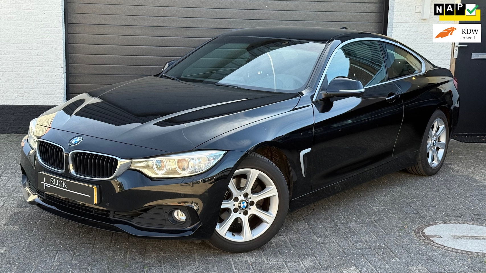 BMW 4-serie Coupé - 420i Coupé Automaat | Leder | Xenon | NL NAP | Dealer OH - AutoWereld.nl