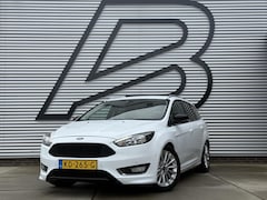 Ford Focus Wagon - 1.0 Titanium 2e Eigenaar|Navi|Trekhaak|Clima|Cruise|PDC V+A|N.A.P|APK tot 07-2026
