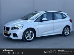 BMW 2-serie Active Tourer - 218i Executive M - Sport / Cruise Control / Stoelverwarming / Trekhaak (1.300KG) / Parkeer