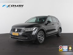 Volkswagen Tiguan - 1.5 TSI Life Business > Camera/Trekhaak/Winterpakket/17inch/ACC