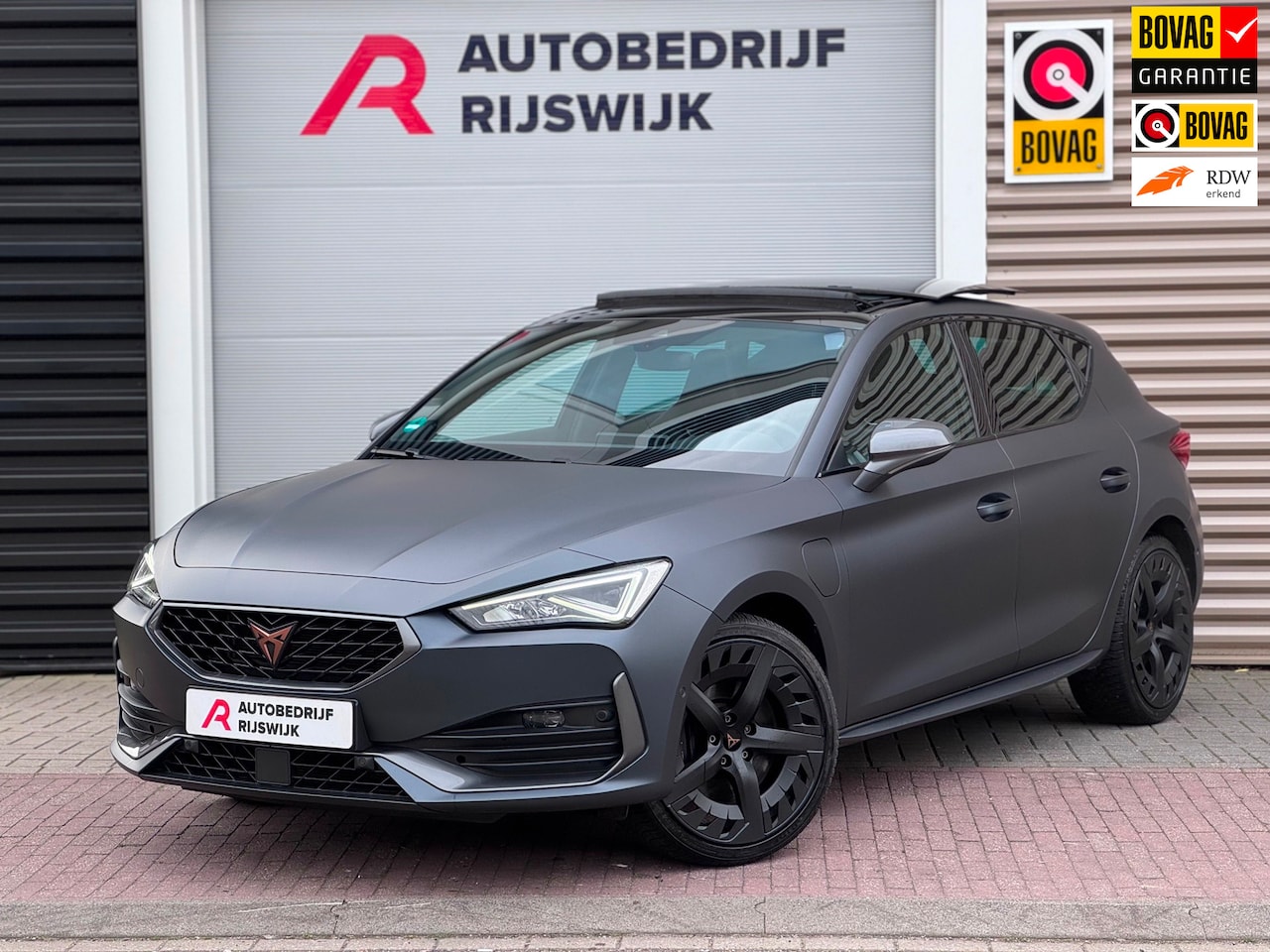 CUPRA Leon Sportstourer - 1.4 e-Hybrid VZ Pano/Camera/Memory - AutoWereld.nl