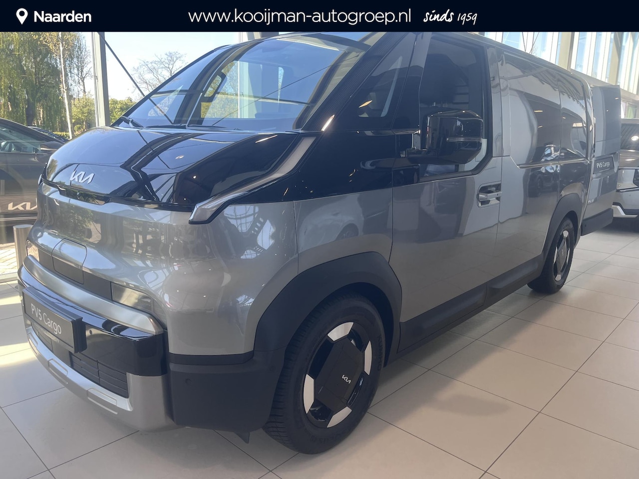 Kia PV5 - L2H1 Elite Executive 71.2 kWh VOORRAAD ACTIE!!  DIRECT RIJDEN!! - AutoWereld.nl