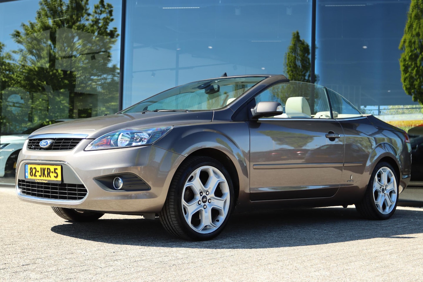 Ford Focus Coupé-Cabriolet - 2.0 TITANIUM AUT. ORIG NL | AFN. TREKHAAK | LEDER | STOELVERW. | PDC | LMV - AutoWereld.nl