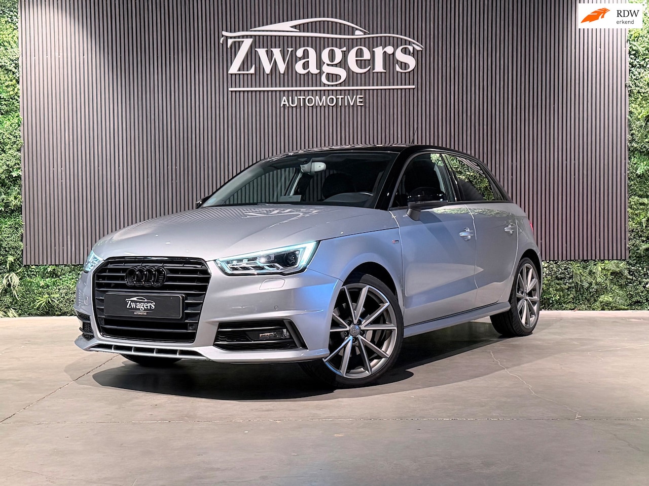 Audi A1 Sportback - 1.4 TFSI CoD Sport S line Edition | Automaat | Navi - AutoWereld.nl