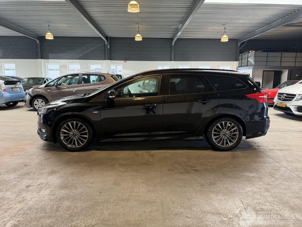 Ford Focus - 1.0 Titanium 1.0 Titanium - AutoWereld.nl
