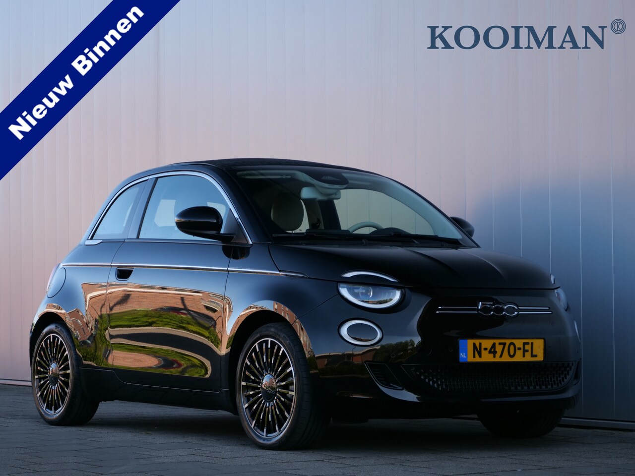 Fiat 500 C - La Prima 42 kWh 119 Pk Automaat Navigatie / DAB / Apple Carplay / Camera - AutoWereld.nl
