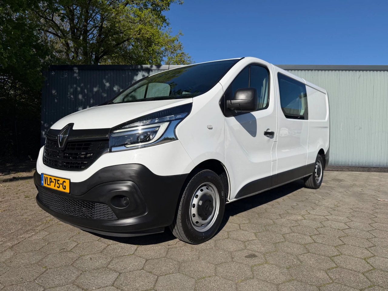Renault Trafic - 2.0 dCi 120 T29 L2H1 DC Comfort 2.0 dCi 120 T29 L2H1 DC Comfort - AutoWereld.nl