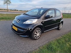 Peugeot 107 - 1.0-12V XS 5 deurs Airco