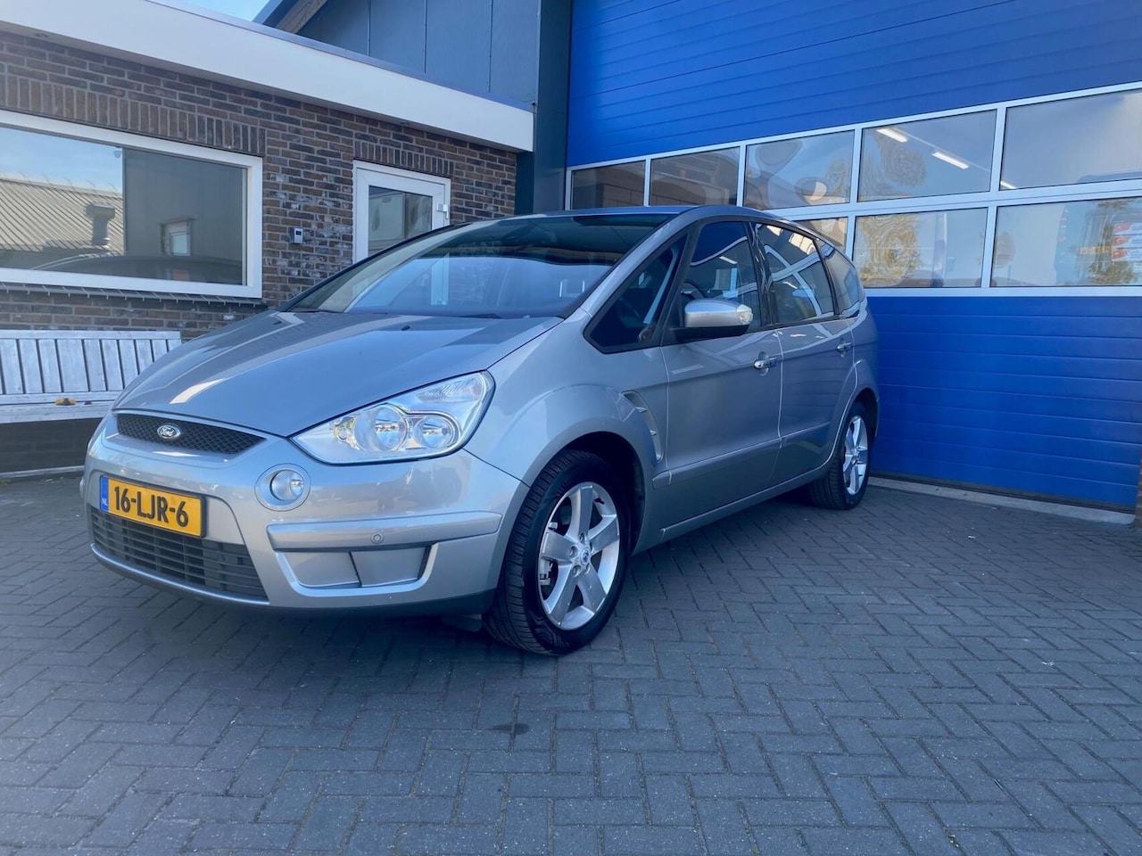 Ford S-Max - 2.0 Titanium 7p. cruise clima trekhaak - AutoWereld.nl