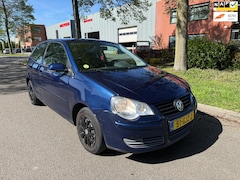 Volkswagen Polo - 1.4-16V Optive airco apk