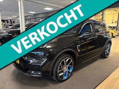 Lynk & Co 01 - 1.5 / pano / 360 camera / 1800kg trekgewicht/ Infinity / navi / stoelverwarming/trekhaak