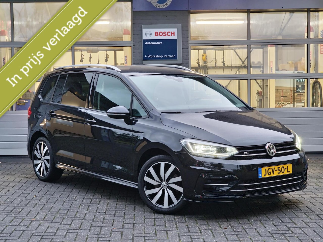 Volkswagen Touran - 1.5 TSI DSG United R-line 7p|LED Matrix|7-persoons|ACC|Clima|PDC| - AutoWereld.nl