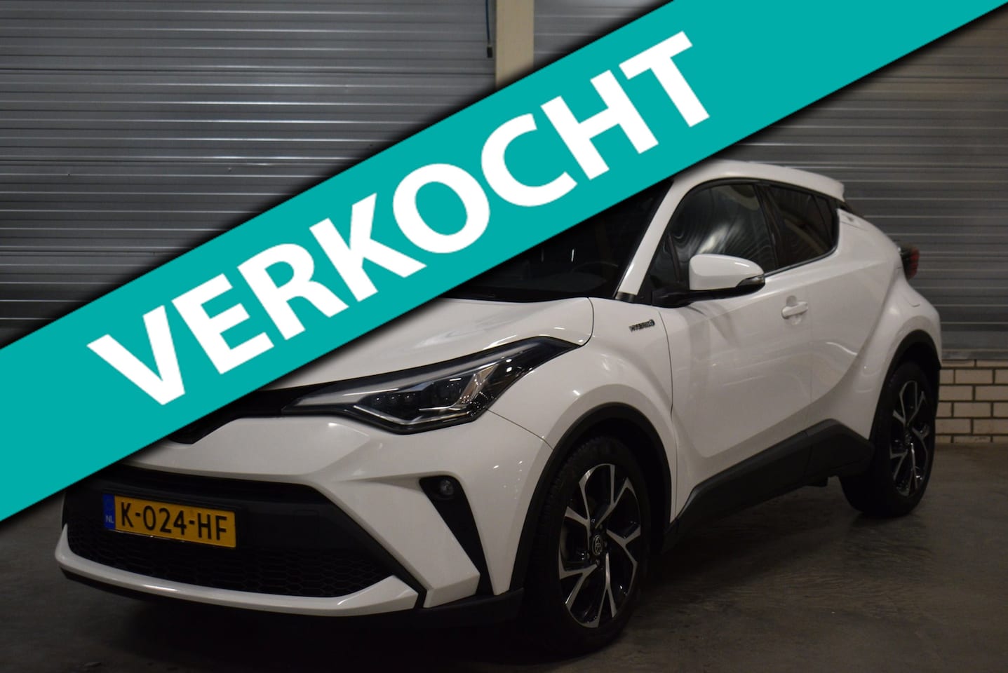 Toyota C-HR - 1.8 Hybrid Business Plus + Camera|Parkeersensoren|Android Auto, Carplay|Navigatie|Stoelver - AutoWereld.nl