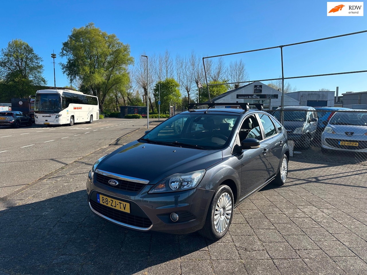 Ford Focus - 1.6 Titanium Airco PDC CRUISE Imperial - AutoWereld.nl