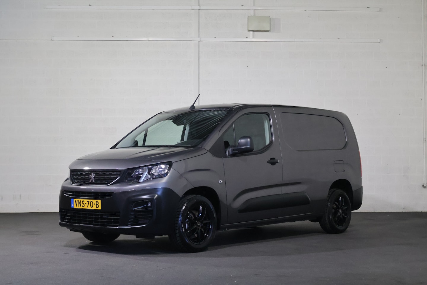 Peugeot Partner - 1.5 BlueHDI L2 Airco Camera - AutoWereld.nl