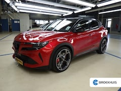 Alfa Romeo Junior - Elettrica Veloce 280pk 54 kWh | Nieuwprijs €55.000, - | Panorama/schuifdak | Sabelt sports