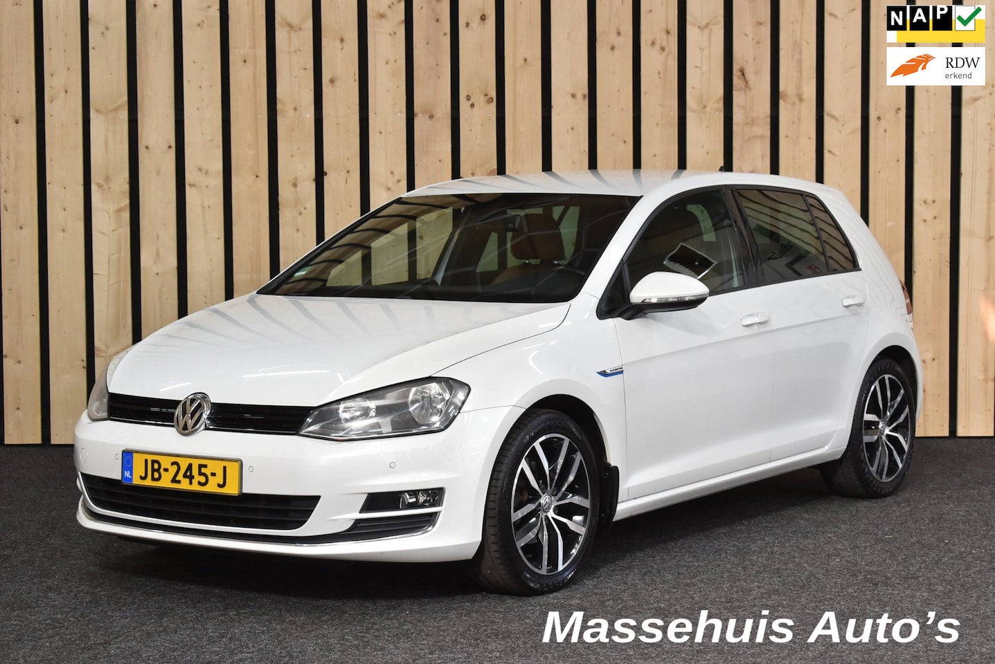 Volkswagen Golf - 1.2 TSI Business Edition Connected 112dkm 2e eig. Trekhaak Camera Nwe APK - AutoWereld.nl
