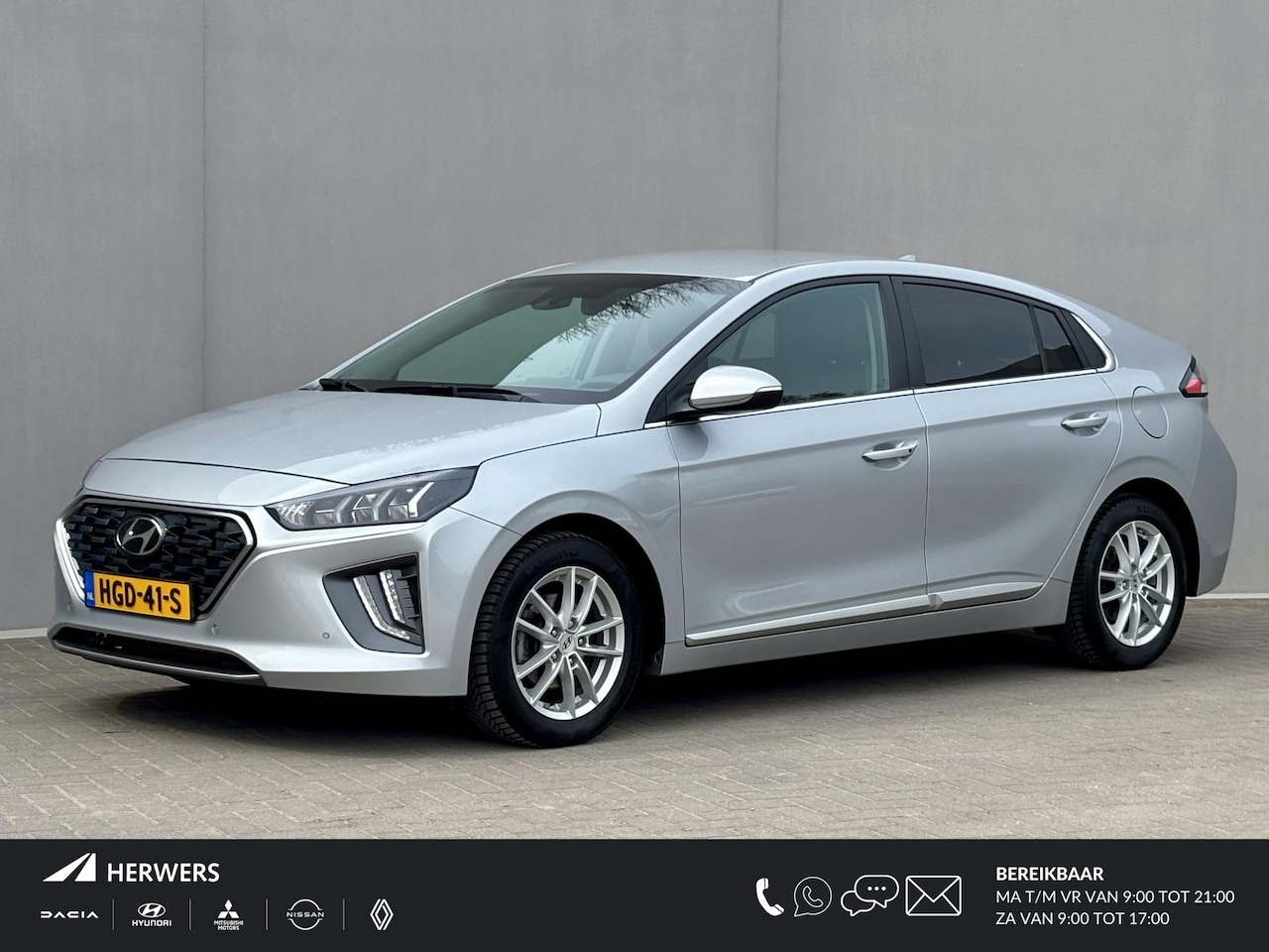 Hyundai IONIQ - 1.6 GDi Premium / Stoelventilatie / Stuur-, Stoel- en Achterbankverwarming / Apple Carplay - AutoWereld.nl