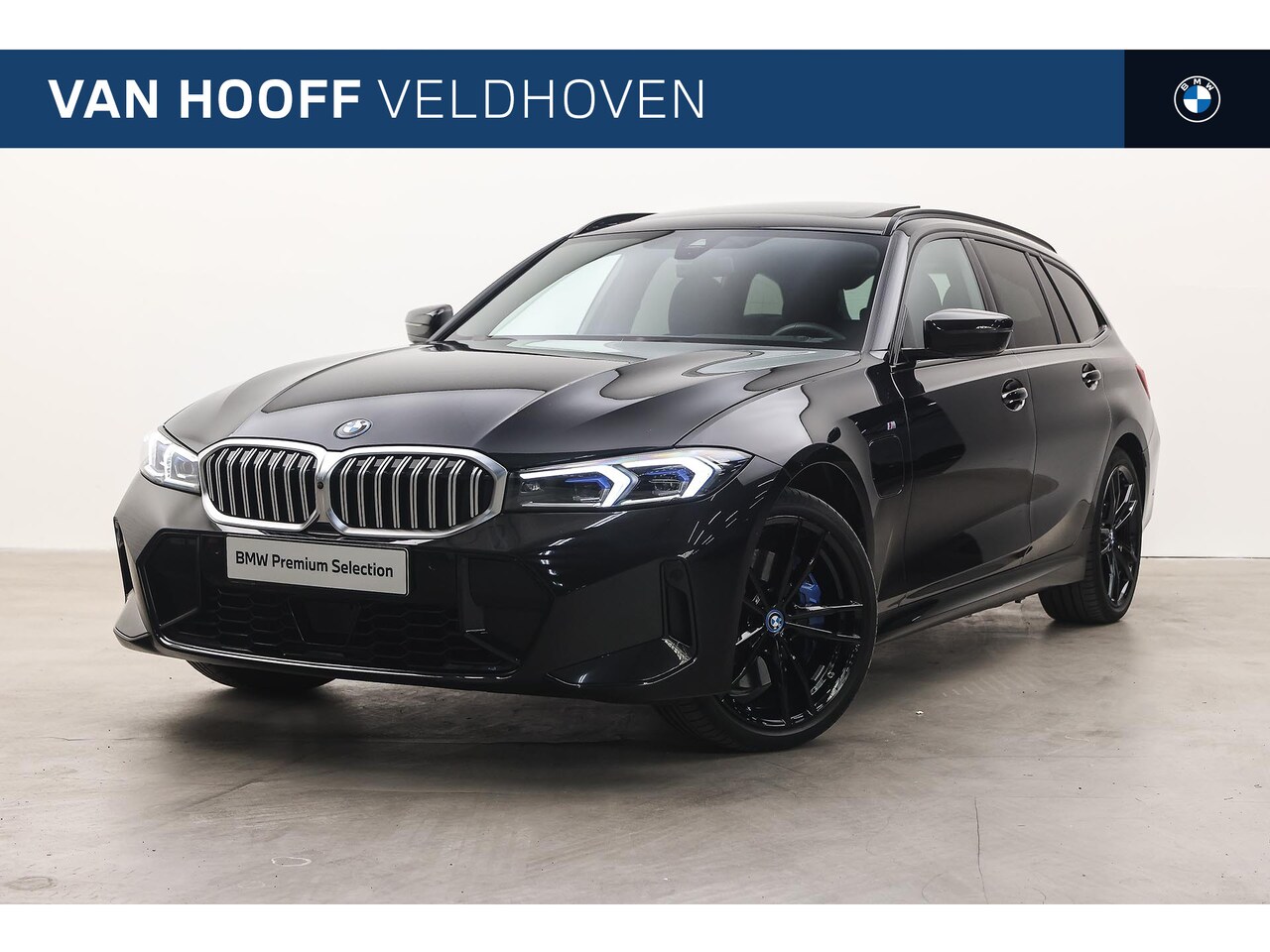 BMW 3-serie Touring - 330e xDrive High Executive M Sport Automaat / Panoramadak / Trekhaak / Sportstoelen / Adap - AutoWereld.nl
