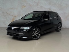 Volkswagen Golf - 1.5 eTSI 50 Edition / Pano / Massage / Head-up /