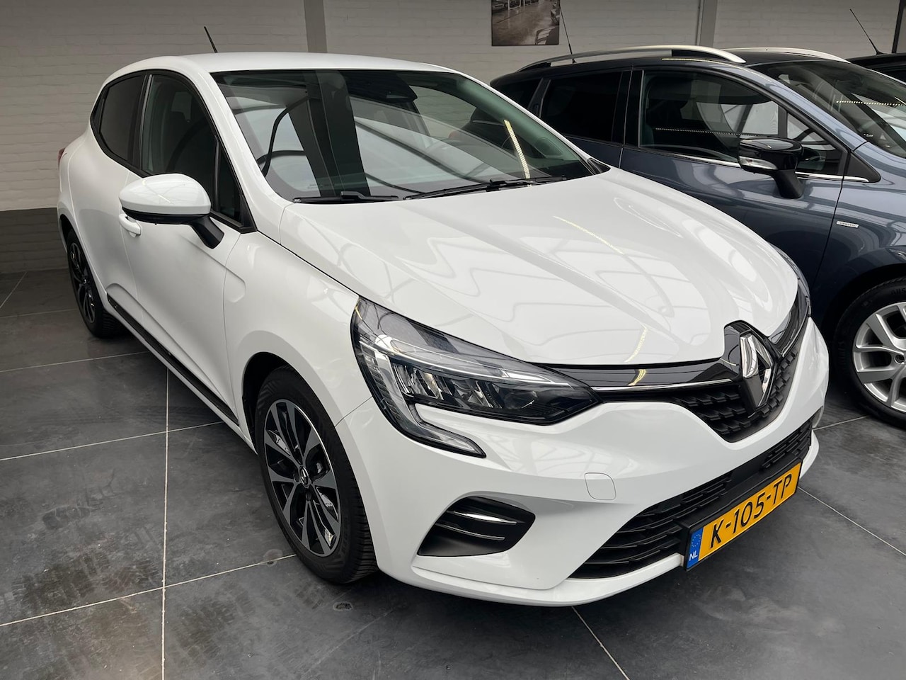 Renault Clio - 1.0 TCe Zen App-connect - AutoWereld.nl