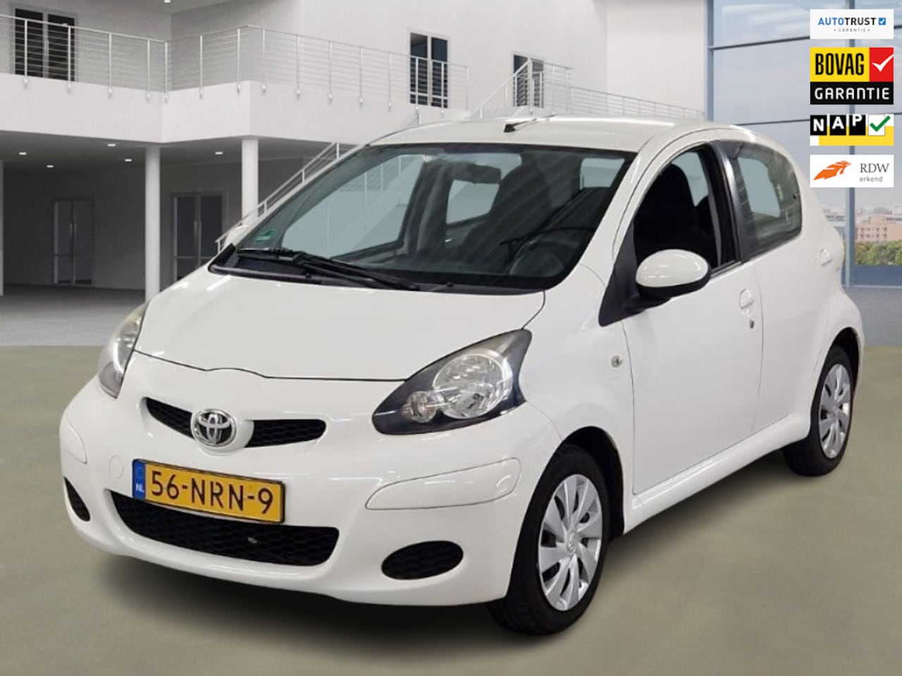 Toyota Aygo - 1.0-12V Comfort Automaat 2e Eigenaar +NAP NL-auto - AutoWereld.nl
