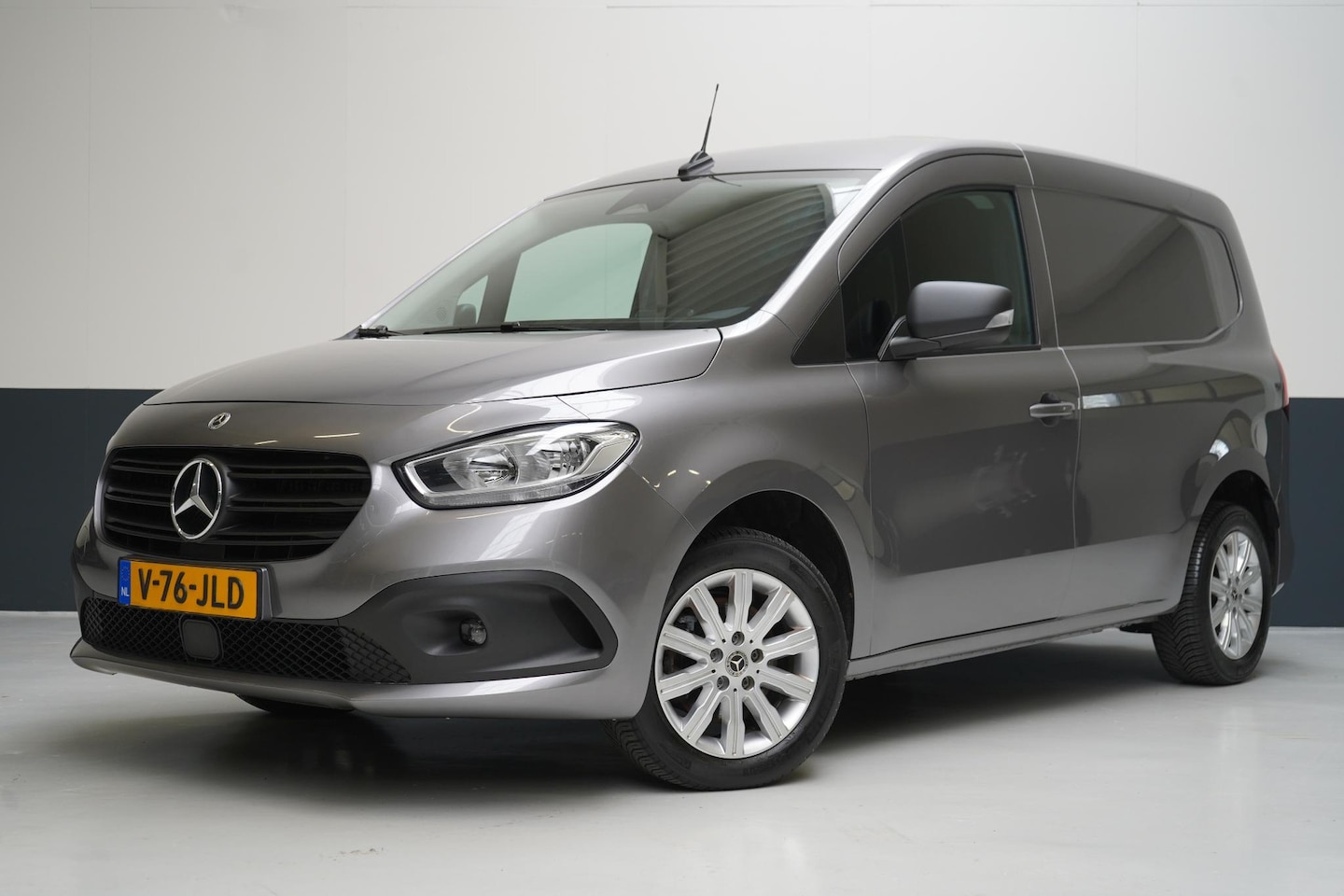 Mercedes-Benz Citan - 110 CDI L1 Select Automaat | Schuifdeur R | Achterdeuren | Airconditioning | Apple Carplay - AutoWereld.nl
