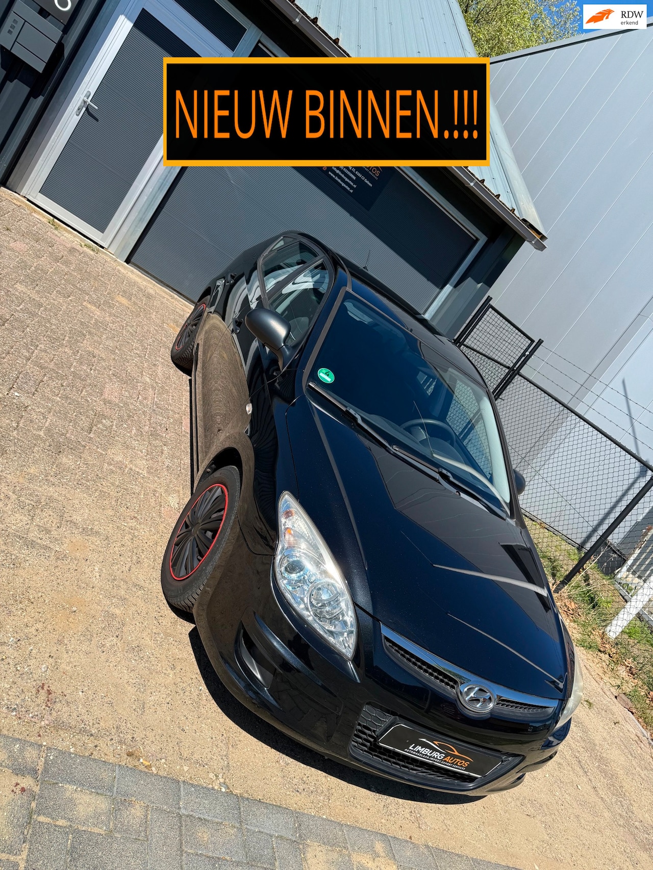 Hyundai i30 - 1.4i Dyna Airco Elek Ramen LAGE KM!! - AutoWereld.nl