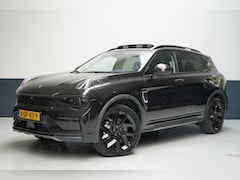 Lynk & Co 01 - 1.5 | Zwart optiek | Panoramadak | Navigatie | Memory | Apple CarPlay