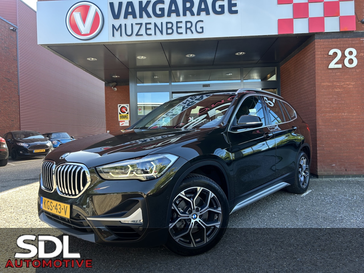 BMW X1 - sDrive18i High Executive Xline // DEALER ONDERHOUDEN!! // CAMERA // NAVI // CLIMA // CRUIS - AutoWereld.nl
